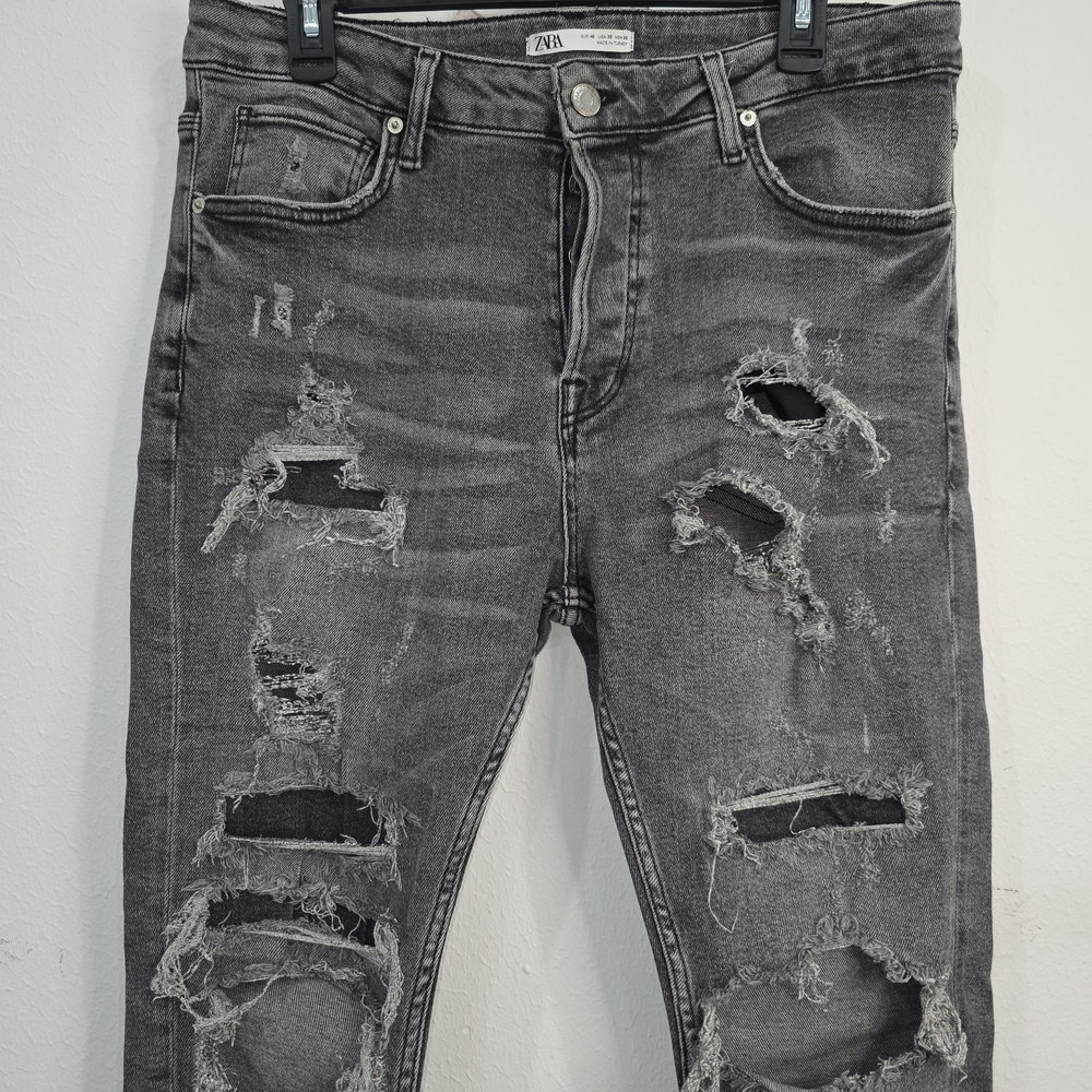 Zara Men's Distressed Gray Jeans